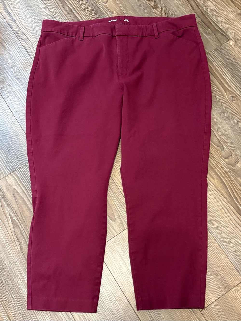 Old Navy High Rise Pixie Pants 22 Wine Stain Maroon Stretch Crop Ankle Academia